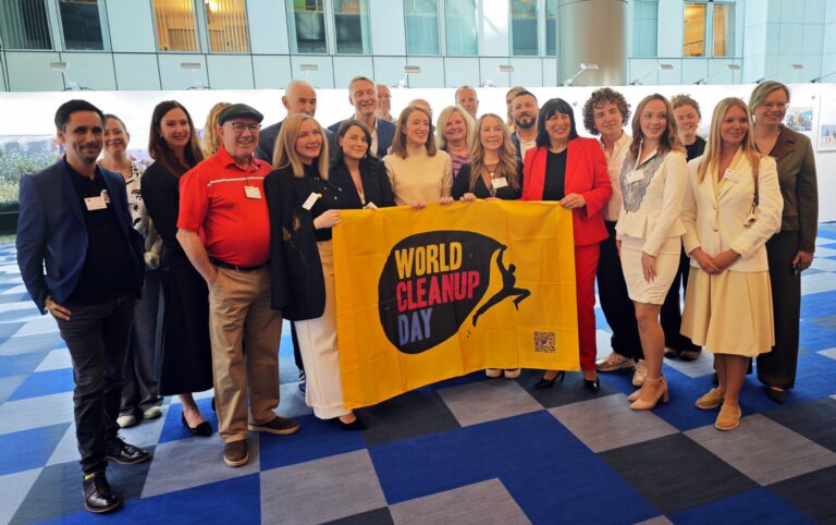 World Cleanup Day & We Create Future in Brüssel