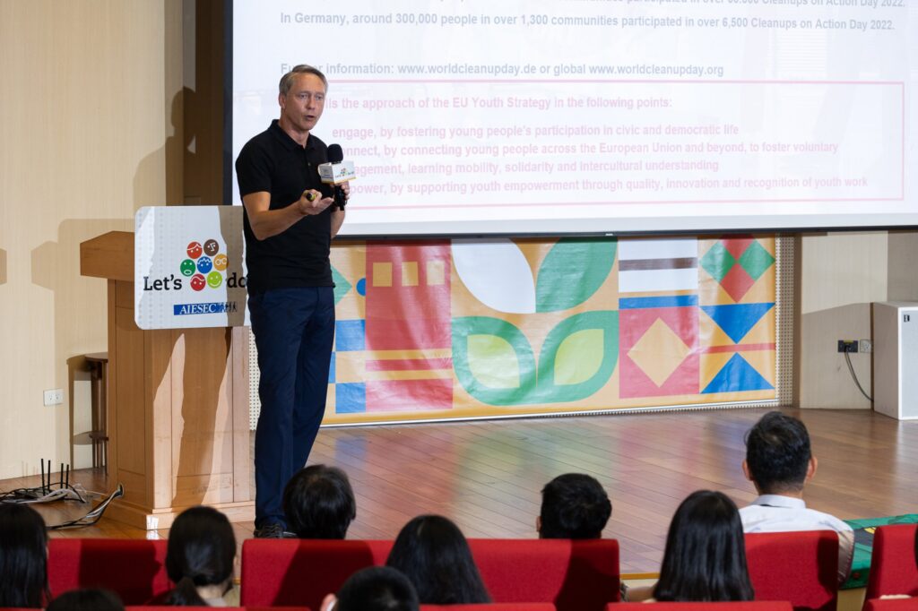 Holger Holland präsentiert World-Cleanup-Day-Zahlen in Taipeh, 2023