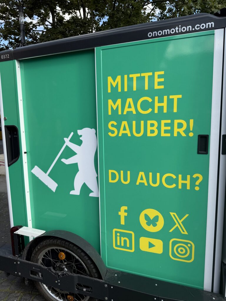 Lastenrad der Kampagne „Mitte macht sauber“